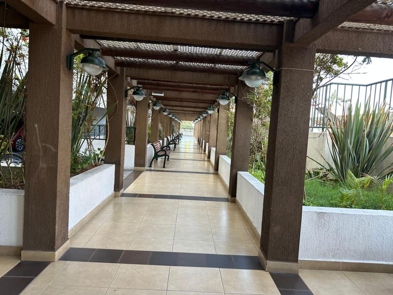 Departamento Detras De Playa Brava Avenida Cerca De Jumbo Apartamento *