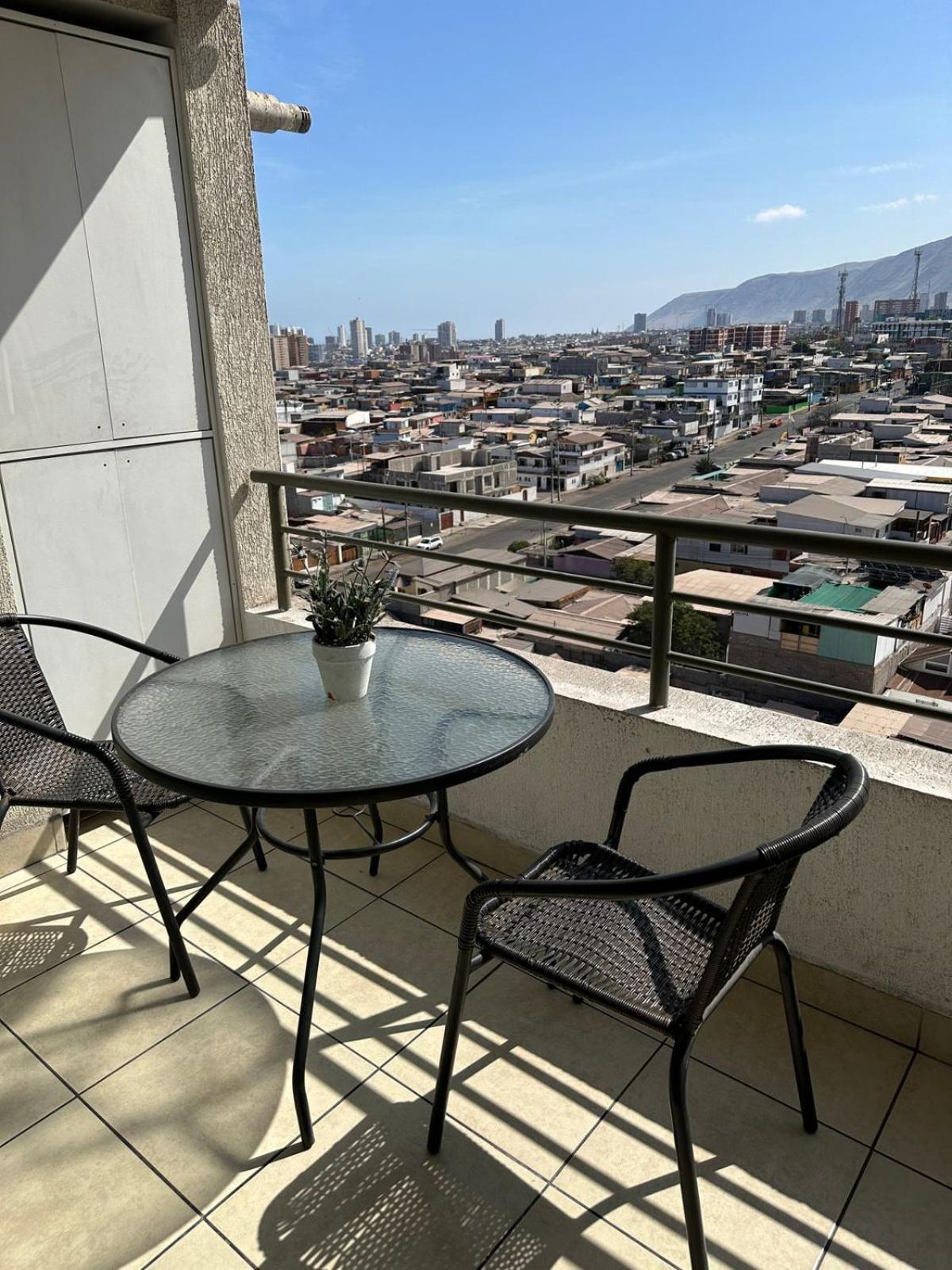 Departamento Detras De Playa Brava Avenida Cerca De Jumbo